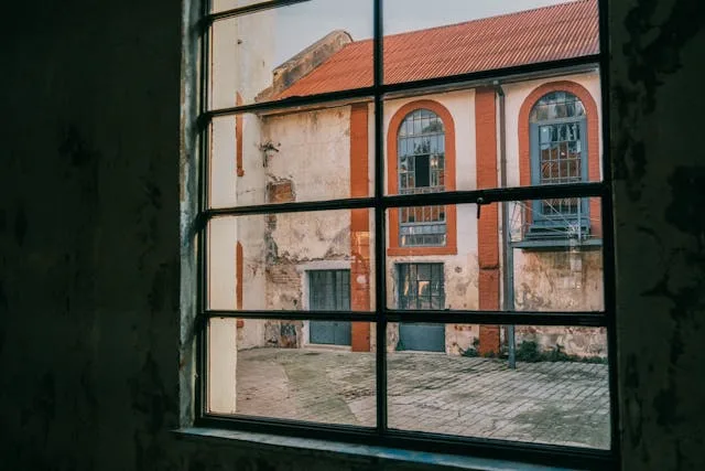 SI PENYESAT YANG DIPENJARAKAN | WAHYU 20 : 3