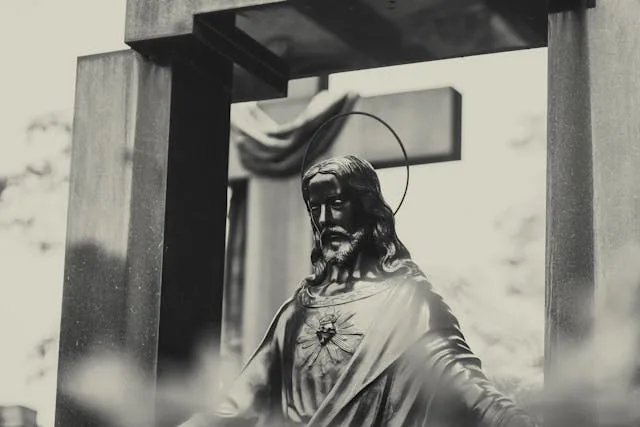 KEKUATAN YANG MENOPANG | ROMA 8 : 5-8